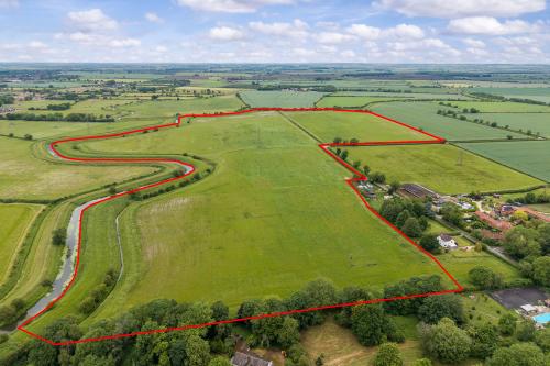 84.10 Acres, Broxholme, Lincoln, LN1