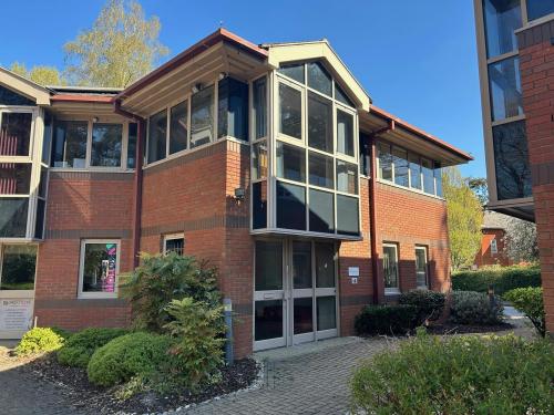 Unit 4, Wellington Business Park, Crowthorne, RG45