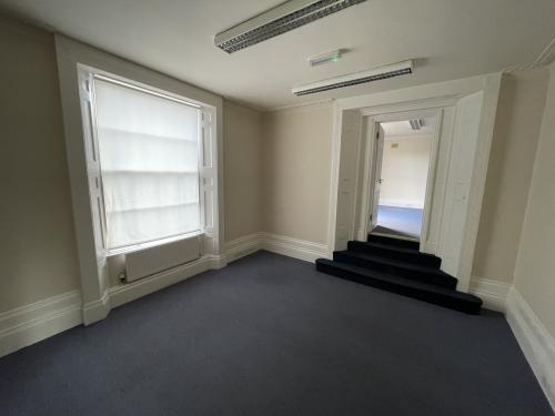 160 Bridge Road, Maidenhead, SL6