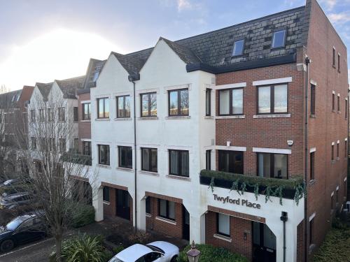 Lincolns Inn Office Village, 1 Twyford Place, High Wycombe, HP12