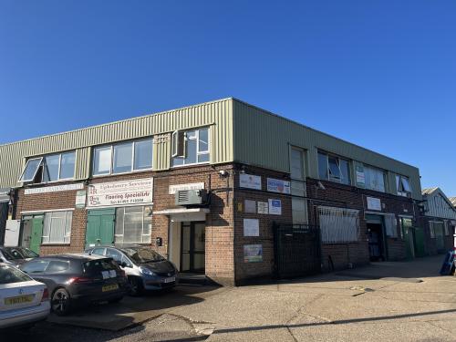 Unit 25A, Chiltern Trading Estate, Holmer Green, High Wycombe, HP15
