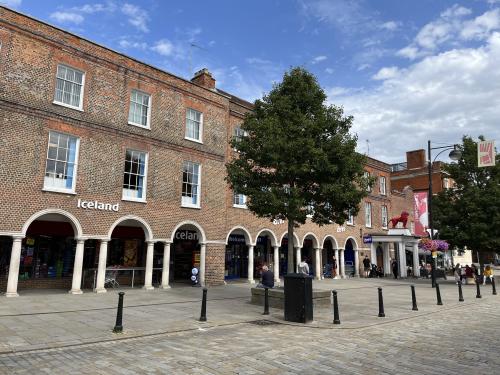 Red Lion House, 9-10 High Street, High Wycombe, HP11