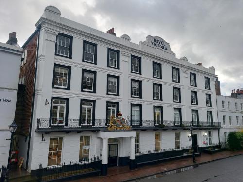 Royal Victoria House, The Pantiles, Tunbridge Wells, TN2