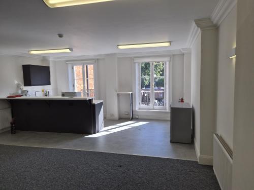 Royal Victoria House, The Pantiles, Tunbridge Wells, TN2