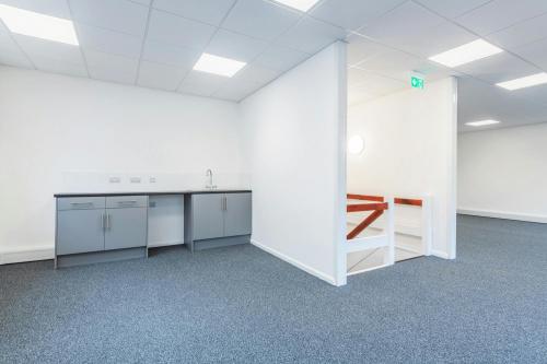 Unit J, Ashville Trading Estate, The Runnings, Cheltenham, GL51