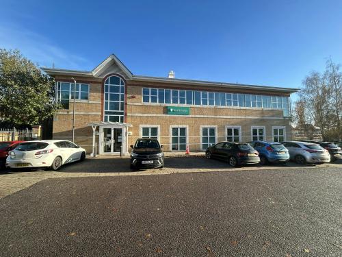 Unit 1, Turnhams Green Business Park, Pincents Lane, Reading, RG31