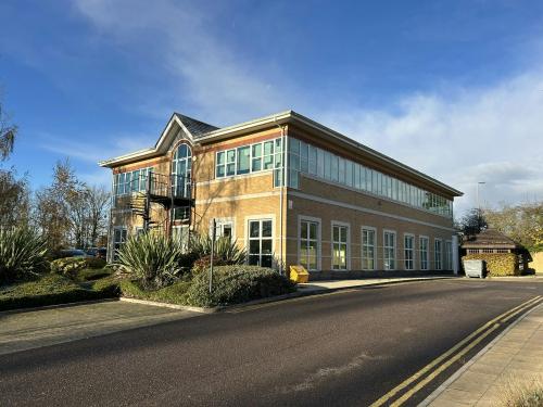 Unit 1, Turnhams Green Business Park, Pincents Lane, Reading, RG31