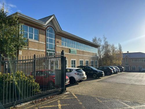 Unit 1, Turnhams Green Business Park, Pincents Lane, Reading, RG31