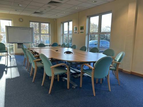 Unit 1, Turnhams Green Business Park, Pincents Lane, Reading, RG31