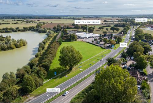 Drayton Waterside, Bognor Road, Chichester, PO20