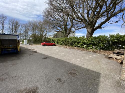 Unit 21, Birdham Business Park, Birdham Road, Chichester, PO20