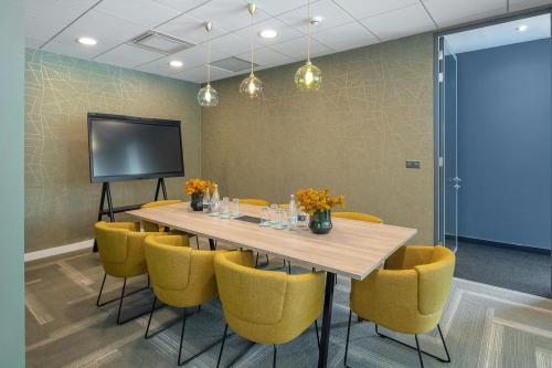 Berkshire Place, Winnersh Triangle, Reading, RG41