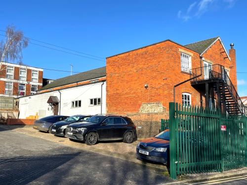 Office 8, Henley Enterprise Park, Greys Road, Henley-on-Thames, RG9