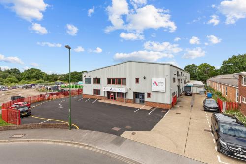 63 Victoria Road, Burgess Hill, RH15