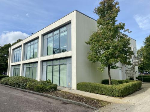 Building 250 The Village, Butterfield Business Park, Luton, LU2