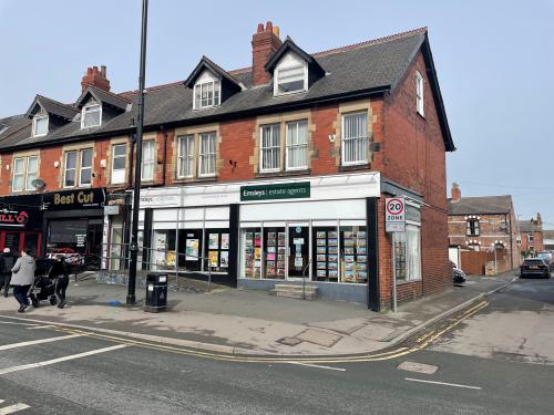 33-35, Austhorpe Road, Crossgates, Leeds, LS15