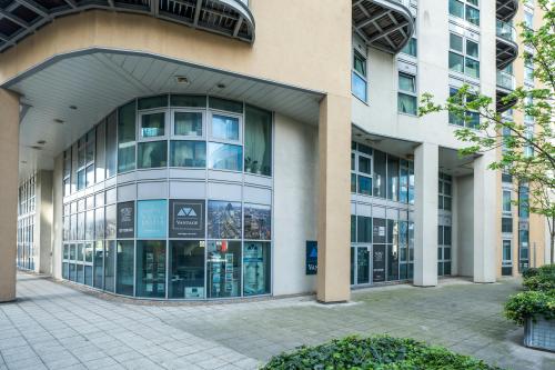 Orbis Wharf, Bridges Court Road, Battersea, London, SW11