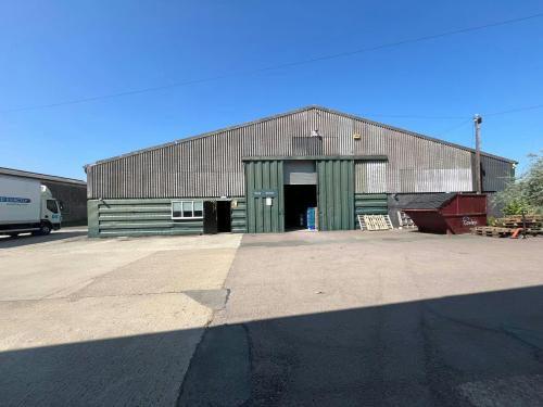 Units 6a & 9 Gawcott Fields, Gawcott Road, Buckingham, MK18