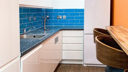 80 Hammersmith Road, West Kensington, London, W14