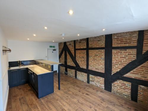 127-131 High Street, Guildford, GU1