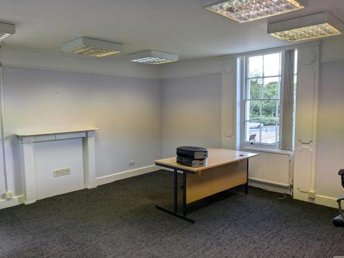 Broadoak House, Horsham Road, Cranleigh, GU6