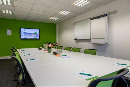 Basepoint, Broadmarsh Business & Innovation Centre, Harts Farm Way, Havant, PO9