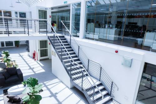 Elite House, 100 Villiers Road, Willesden, London, NW2