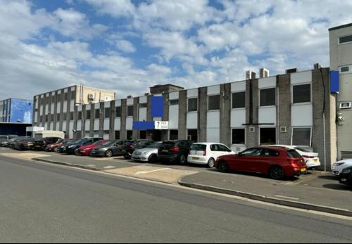 Unit 7, North Feltham Trading Estate, Pier Road, Feltham, TW14