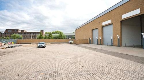 Unit 203, Riverside Way, Uxbridge, UB8