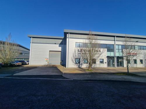 Unit 9, Hatch Industrial Par, Greywell Road, Basingstoke, RG24