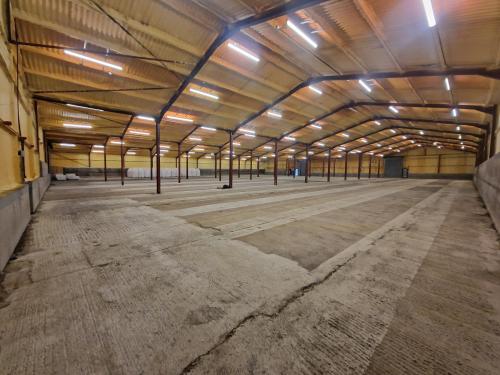 Unit 1 The Cattle Building Moth Farm Industrial Estate, Spybush Lane, Brown Candover, Alresford, SO24