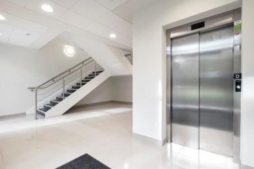 Unit 1 Tyson Park, Crockford Lane, Basingstoke, RG24