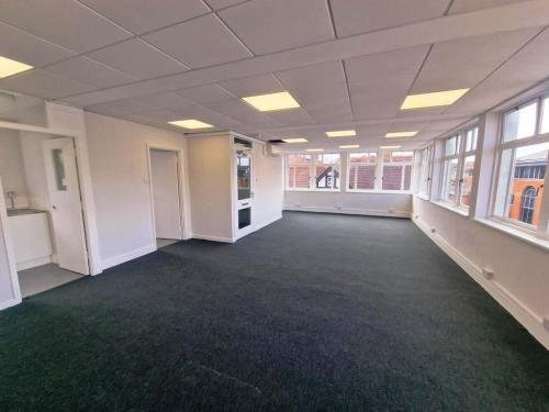 35 Winchester Street, Basingstoke, RG21