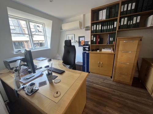 27A Brownlow Mews, Bloomsbury, London, WC1N
