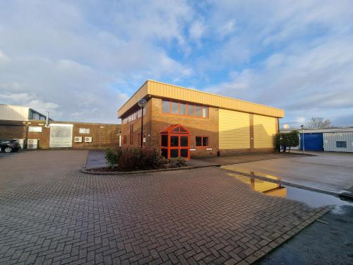 Unit F Daneshill Central, Armstrong Road, Basingstoke, RG24