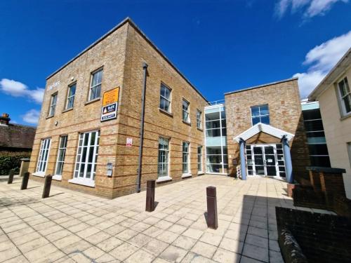 Eastlands I, London Road, Basingstoke, RG21
