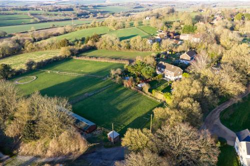 Whites Hill Farm, Whites Hill, Owslebury, Winchester, SO21
