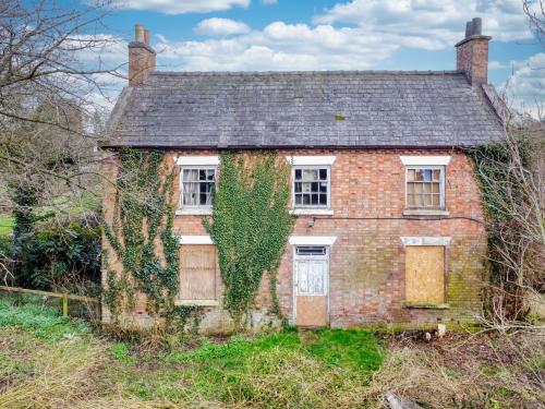 Long Lane Farm, Long Lane, Derrington, Stafford, ST18