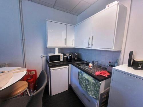 Unit 7 Prisma Park, Berrington Way, Basingstoke, RG24
