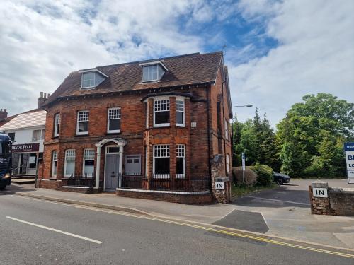 Brinkletts House, 15 Winchester Road, Basingstoke, RG21