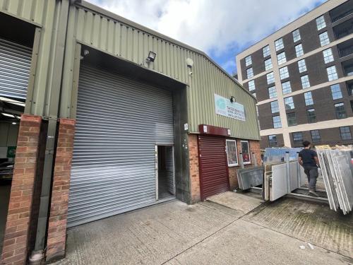 138 Clayton Road, Hayes, UB3
