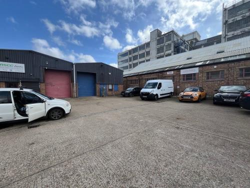 138 Clayton Road, Hayes, UB3