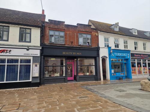18 London Street, Basingstoke, RG21