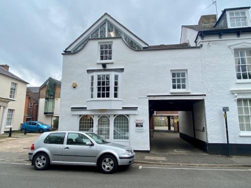 5 West Mills, Newbury, RG14