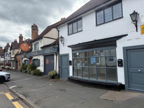 43 Aylesbury End, Beaconsfield, HP9