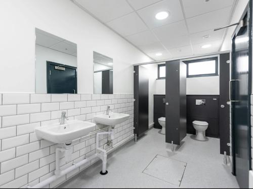 Unit 96, London Industrial Park, Roding Road, Beckton, London, E6
