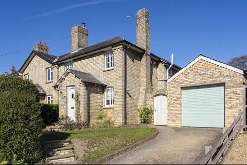 4 Fordham Terrace, The Causeway Therfield, Royston, SG8