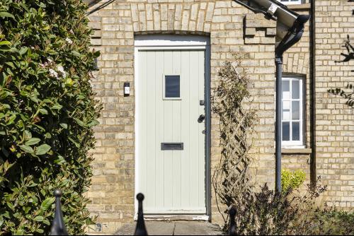 4 Fordham Terrace, The Causeway Therfield, Royston, SG8