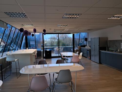 The Manser Building, Thorncroft Drive, Leatherhead, KT22