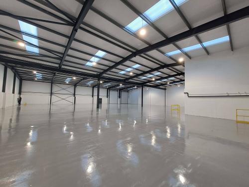 Unit 19, Blakelands Industrial Estate, Tanners Drive, Milton Keynes, MK14